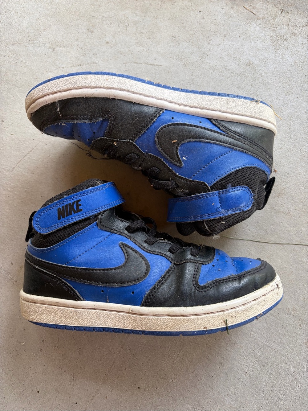 Nike Kids Blue and Black Mid-Top Sneakers with Hook-and-Loop Strap